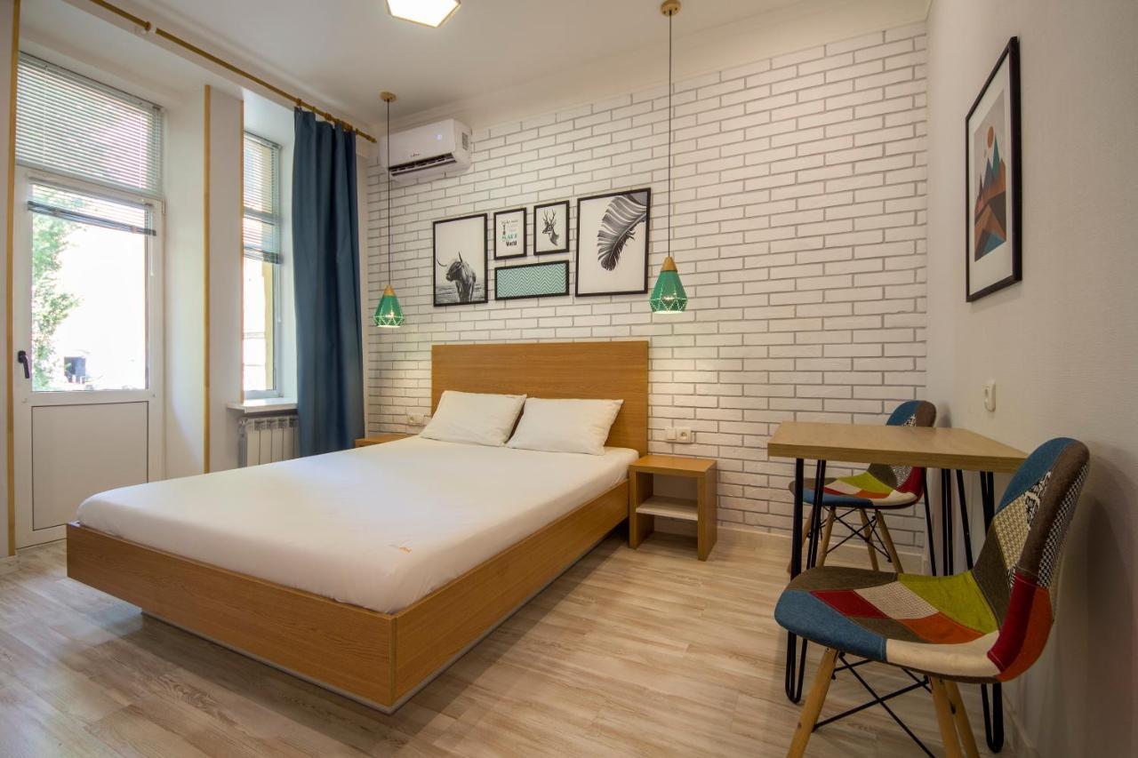Design Apartments On Velyka Vasylkivska 42 Kiev Extérieur photo