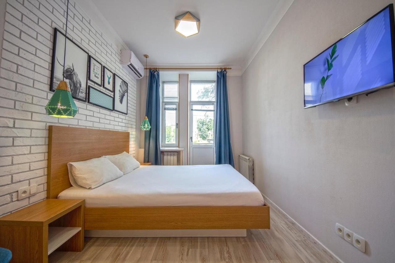Design Apartments On Velyka Vasylkivska 42 Kiev Extérieur photo